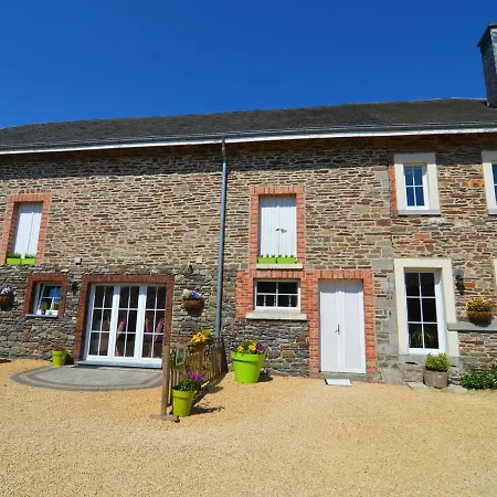 Beautiful Gite In Former Farmhouse With Garden Gerimont