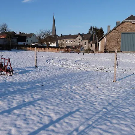 Beautiful Gite In Former Farmhouse With Garden